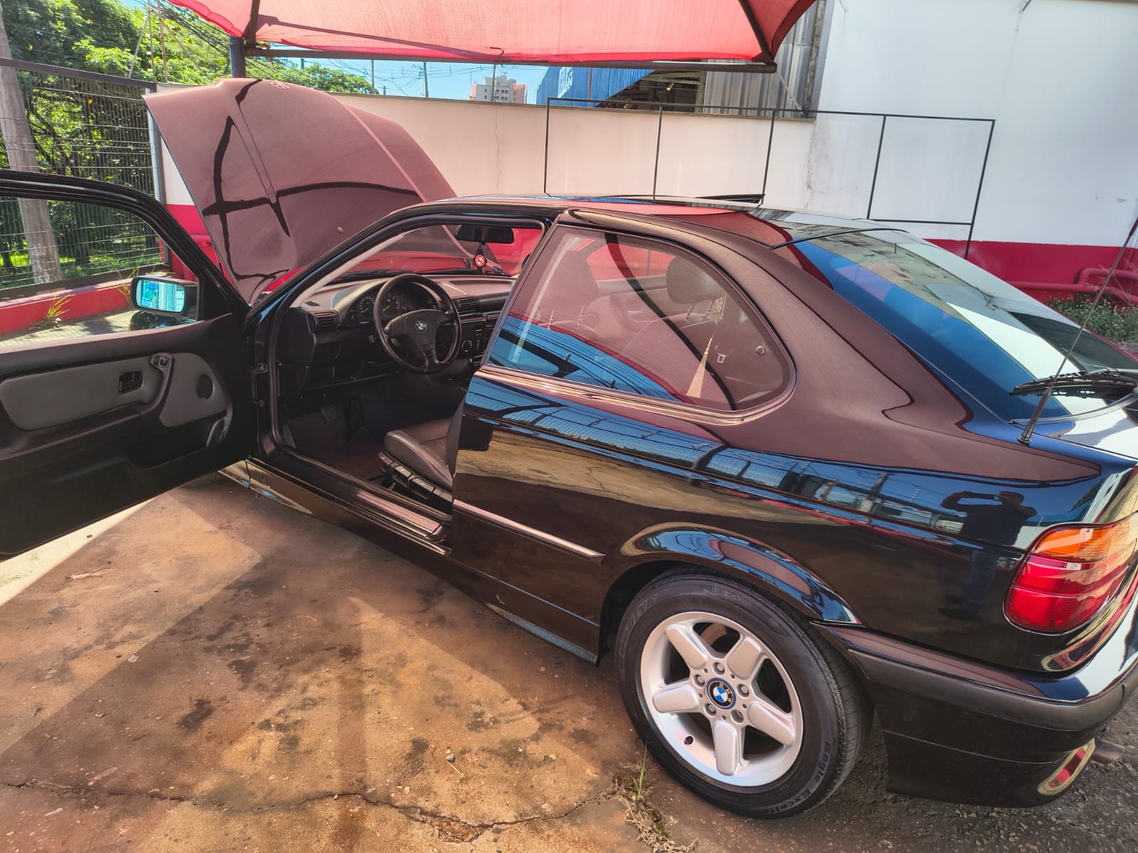 318iA E36