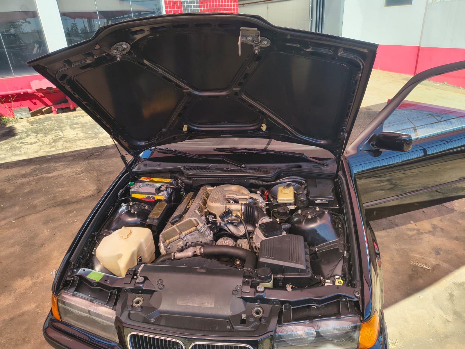 318iA E36
