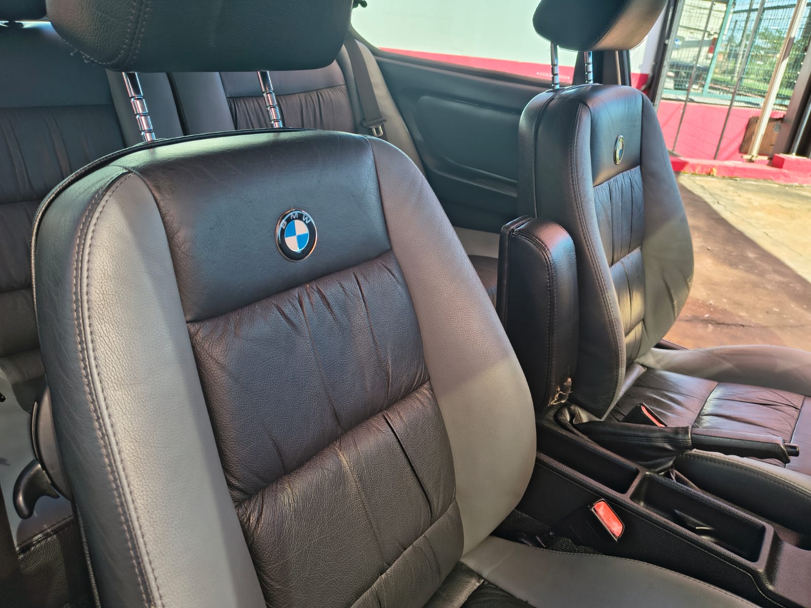318iA E36