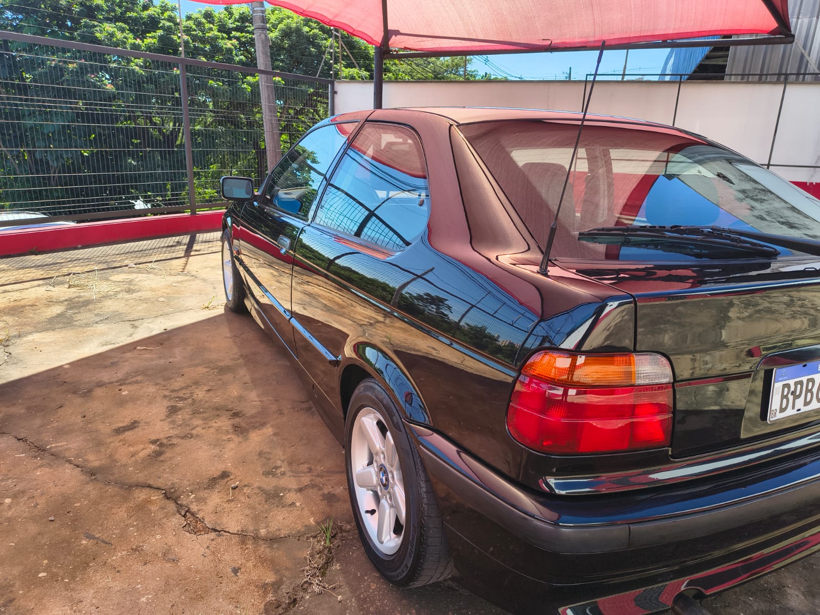 318iA E36