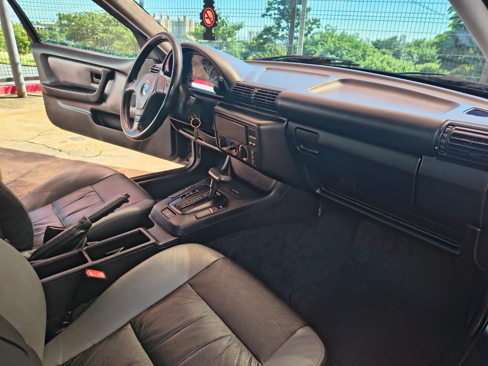 318iA E36