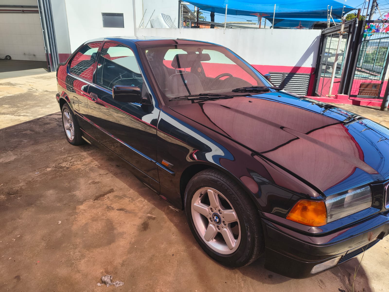 318iA E36