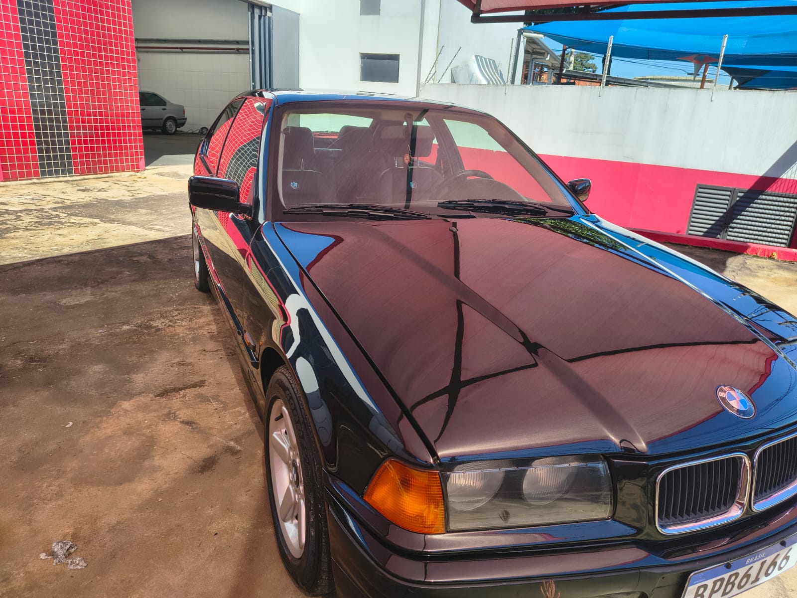 318iA E36