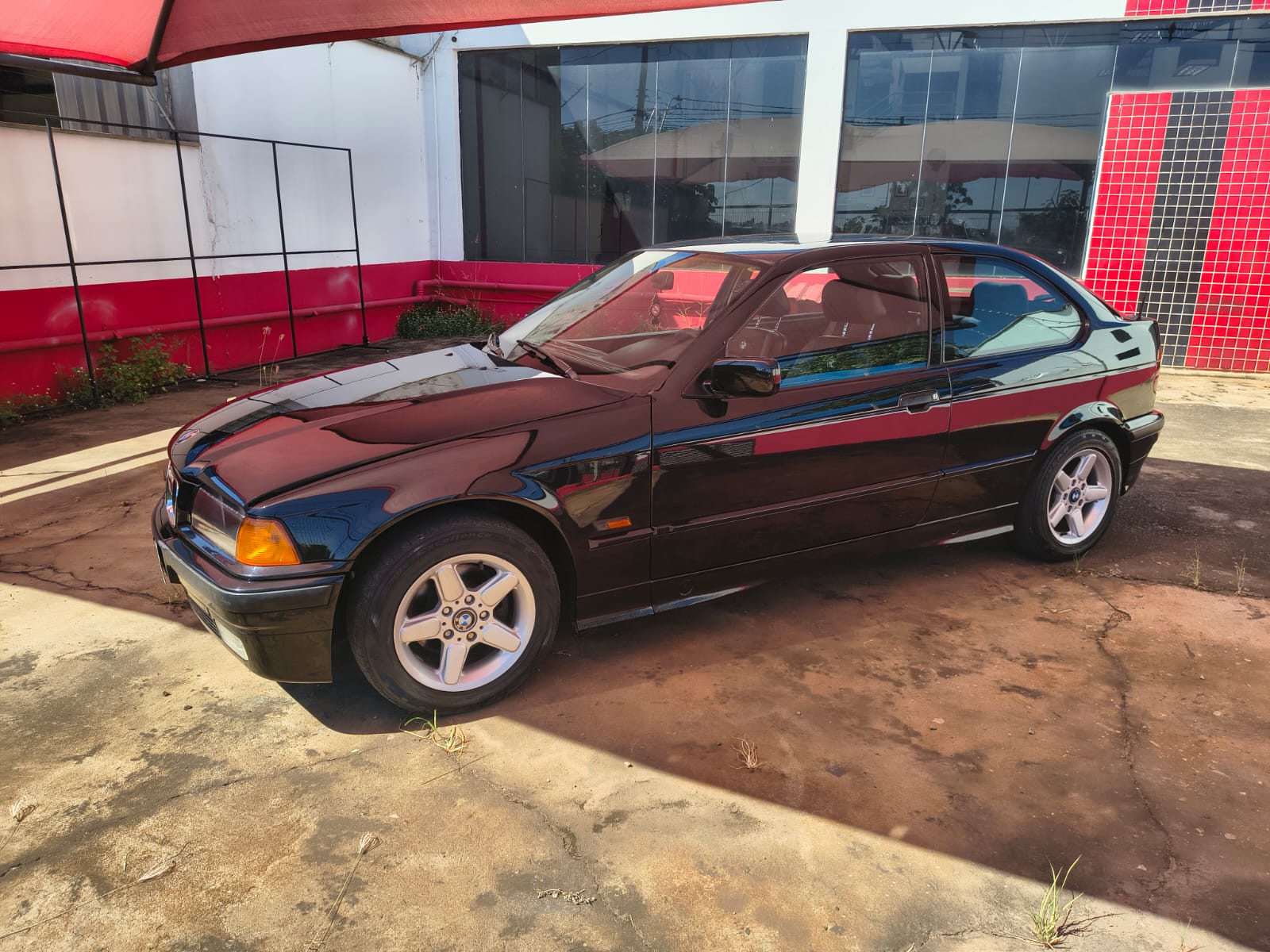 318iA E36